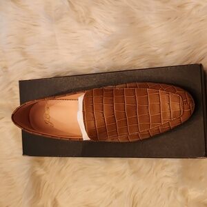 JCrew Leather Croc Embossed Leather Slippers / loafers - size 9